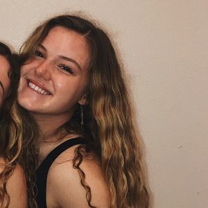 Meet your Posher, Dora